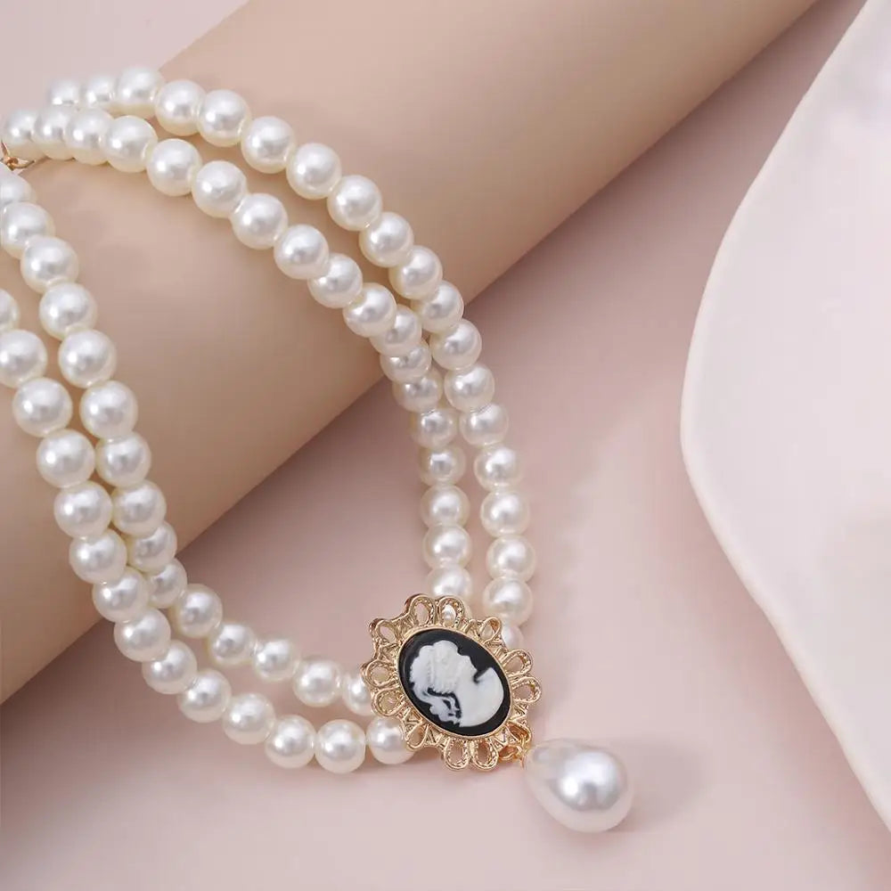 Layered Short Imitation Pearl Choker Necklace for Women White Beads Necklaces Wedding Jewelry on Neck Lady Pearl Choker Collar